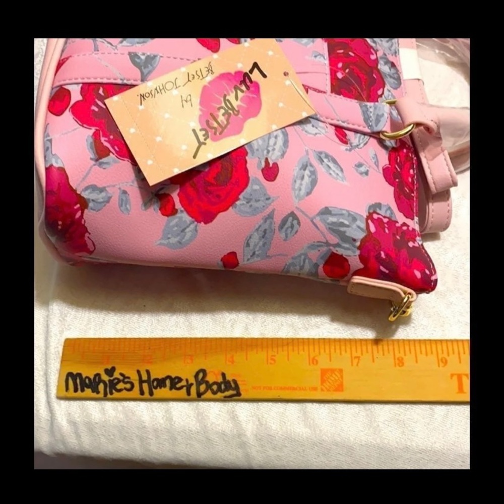 Betsey Johnson purse hand bag floral Roses pink red BNWT satchel Luv - Picture 8 of 9